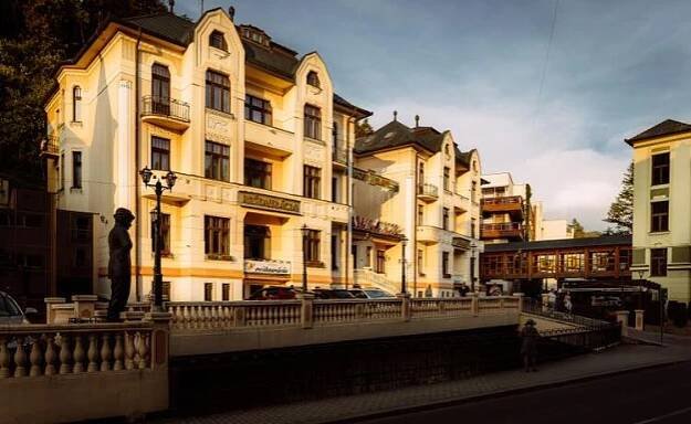 Hotel Most Slávy