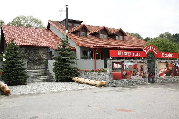 Restaurace a penzion Lutena Dolní Lutyně | Apetee