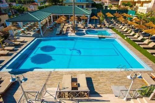 Bazén v ubytování Solimar Turquoise - Adults Only nebo v jeho okolí