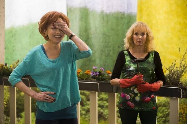 Milovat, pít a zpívat - Z filmu - Caroline Sihol, Sabine Azéma