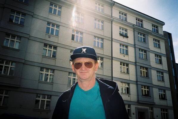 Nenechat se odradit spánkem na jednom boku. Český hudebník Ventolin vydal nové album