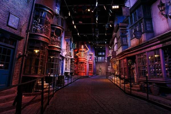 Londýn: Prohlídka studia Warner Bros. Harry Potter a značkový autobus | GetYourGuide