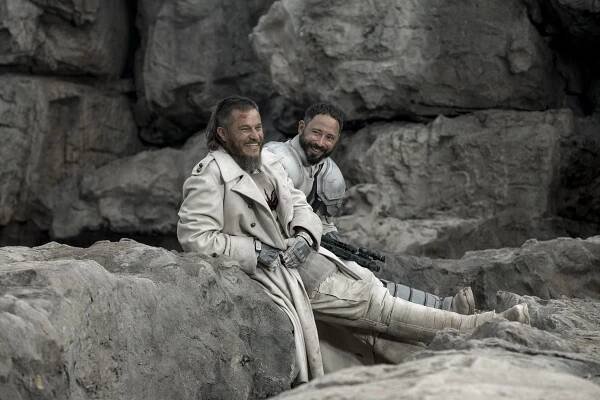 Vychováni vlky - Virtual Faith - Z filmu - Travis Fimmel, Matias Varela
