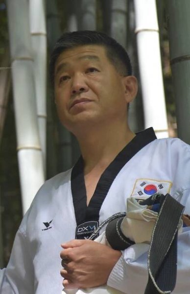 Jun Hyeog Lee