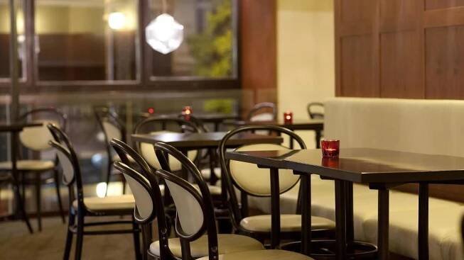 Sleva Brno: řecký zákusek a ledová káva v Cosmopolis Café