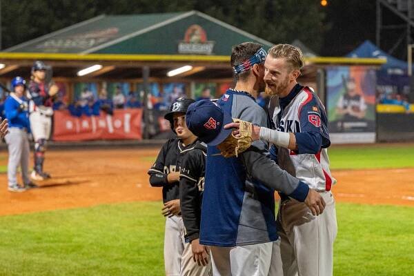 Do reprezentace patřil 18 let. Při loučení baseballista Hajtmar nezadržel slzy