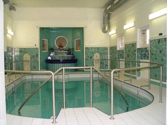 Hotel Zámeček - Lázně Poděbrady | Lázně Travel