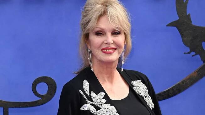 Joanna Lumley's white trainers have a flattering twist that work with any outfit