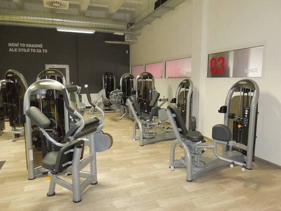 Fitness Ural v Sokolově – Nový život pro staré nákupní centrum_04.jpg