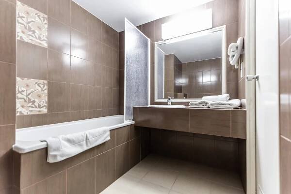 Pobyt v Kolobřehu: all inclusive light, vnitřní a venkovní bazén i sauna