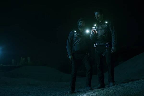 Expanze - Subdukce - Z filmu - Cas Anvar, Steven Strait