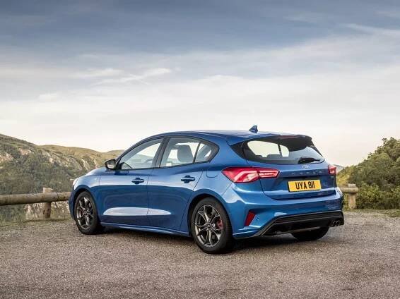 Ford Focus čtvrté generace stále jezdí jako pravý Focus (první jízdní dojmy) | Autoweb