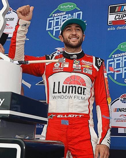 Chase Elliot During NASCAR Cup Series Wallpaper