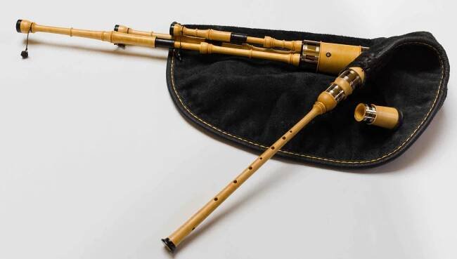 MEDIA GALLERY - Bieger & Kato Pipes