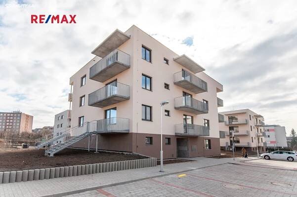 Pronájem Byt 1+kk, Armádní, Milovice - Mladá