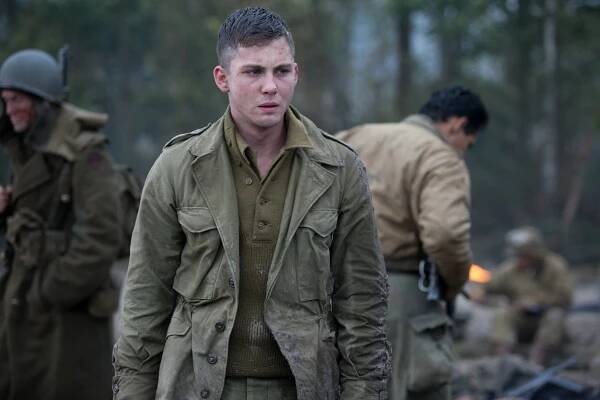 Železná srdce - Z filmu - Logan Lerman