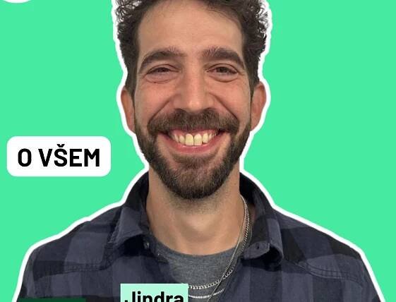 Písničky nemusí být ze života textaře. Doma to vědí, jinak by se zbláznili, říká Jindra Polák z Jelenů