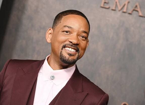 Ještě před pár dny ronil slzy lítosti: Will Smith se po skandálu z Oscarů vrátil na červený koberec