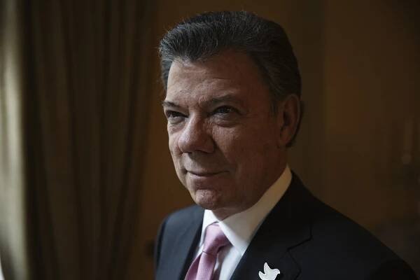 Colombia’s President, Juan Manuel Santos, Is Awarded Nobel Peace Prize