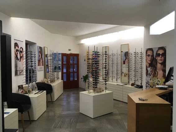 Kontakty – Optika Optometrie Galerie