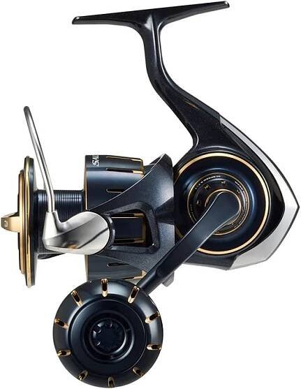 Naviják Daiwa Saltiga 23