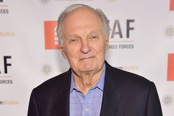 Alan Alda says his face blindness made him not recognize his daughter: 'I don't think she was too happy'