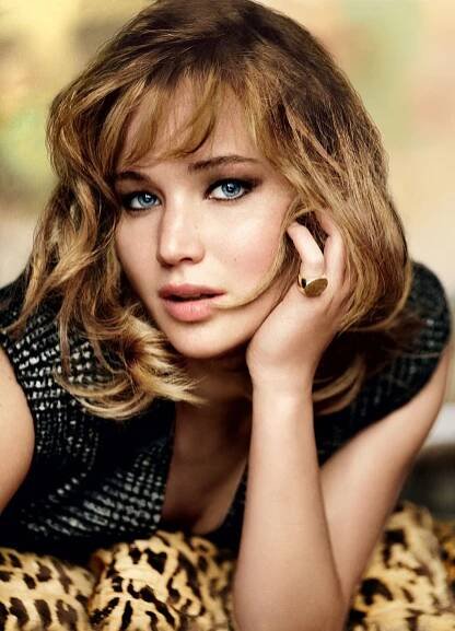Jennifer Lawrence and Amy Schumer Are Working On a Screenplay Together
