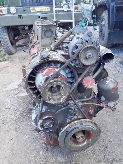 Praga V3S  motor M2