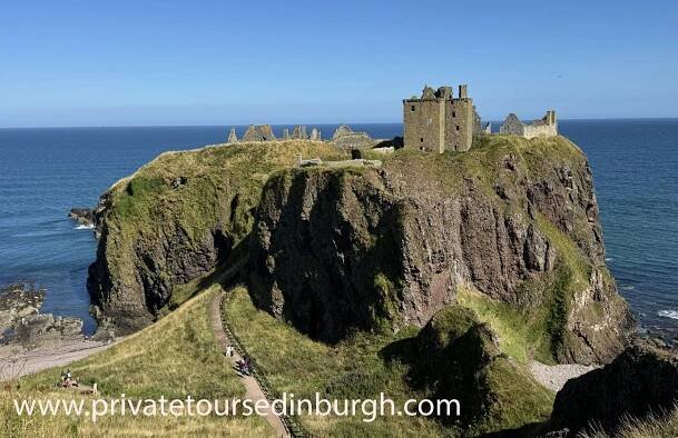 Haunted castles tour, Glamis and Dunnottar Castle Scotland