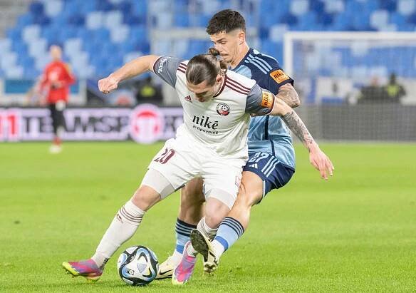 SR Futbal Slovnaft Cup SP 1/4 Slovan Podbrezová BAX.jpg