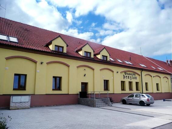 Noc v Pivovarském penzionu se snídaní, Chýně, Pivovarský penzion