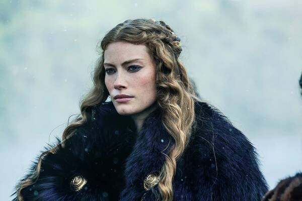 aslaug-alyssa-sutherland-vikings