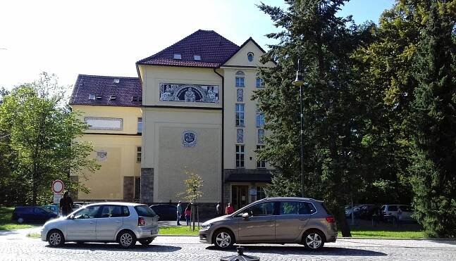 Společenský dům / Léčební/Lázeňský dům - Rožnov pod Radhoštěm | Databáze domů s historií