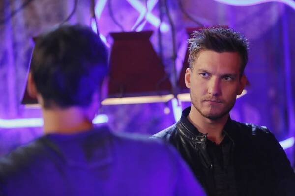 Scott Michael Foster - Actor