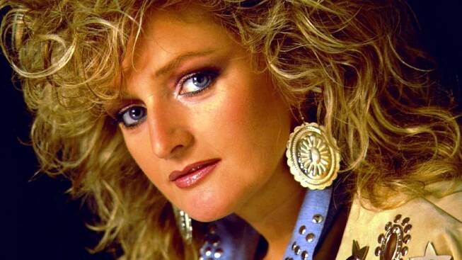 Bonnie Tyler – Total Eclipse of the Heart