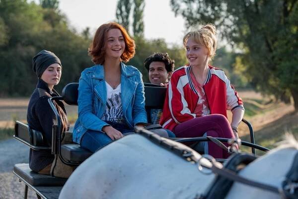 Lea van Acken, Lisa-Marie Koroll, Altamasch Noor, Lina Larissa Strahl - Bibi a Tina 4: Naprostý chaos - Z filmu