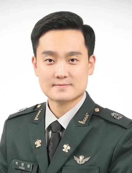 Headshot of Major Young Tae Park