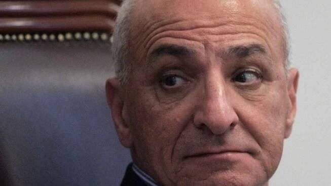 Radikálové v Iráku zabili soudce, který poslal Husajna na smrt