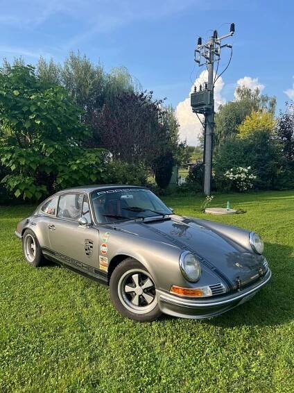 Porsche 911 - Praha 8