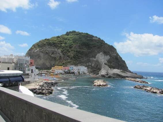 Ischia by scooter – Real Italy Travel