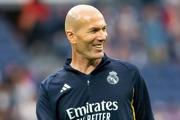 Zinedine Zidane’s Hair Loss: Why & When Did He Go Bald?