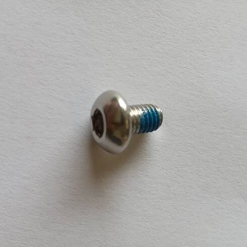 Šroub M4 X 10 mm s půlkulatou hlavou, imbus