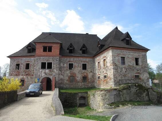 Skalná - hrad Vildštejn, Tipy na výlet
