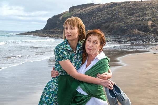 Babička je lesba! - Z filmu - Ingrid García Jonsson, Verónica Forqué