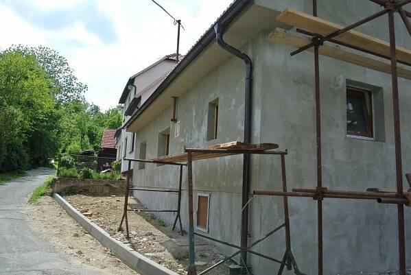 Rekonstrukce domu č.p. 131 (v uličce) - Oficiální stránka obce Březová