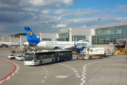 Stávka na letišti ve Frankfurtu bude pokračovat do středy ráno - Transport-logistika.cz