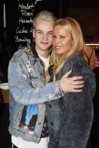 Mikolas Josef možná skončí v oboru, od kterého s hrůzou utekl. Chce navrhovat věci jen pro ženy