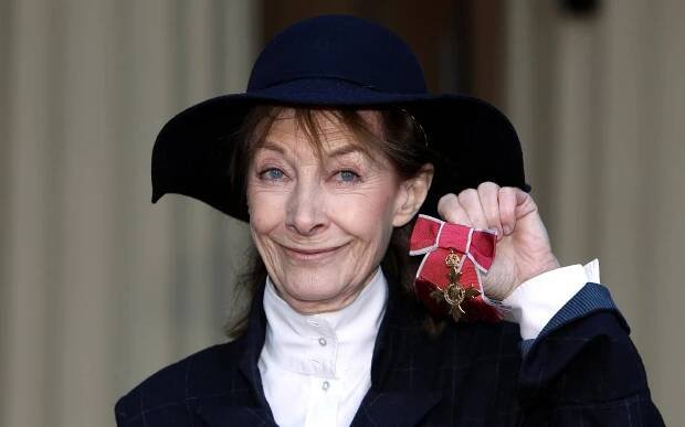 In den 70er Jahren kannte man Jean Marsh als Hausmädchen Rose Buck aus der Fernsehserie...