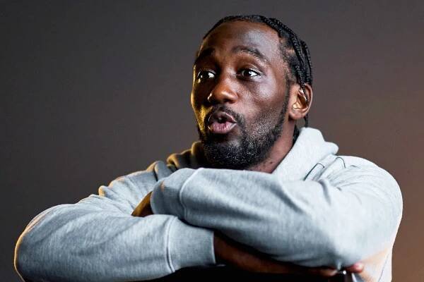 Terence Crawford uses own exceptional career statistic to hit back at late Canelo Alvarez fight fears