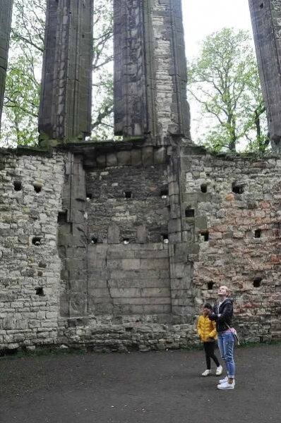 FOTO: Nedostavěný magický chrám v Panenském Týnci je atrakcí